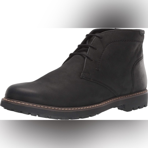 NWOB Florsheim Men’s Chukka Leather Field Boot in Black in size 8.5